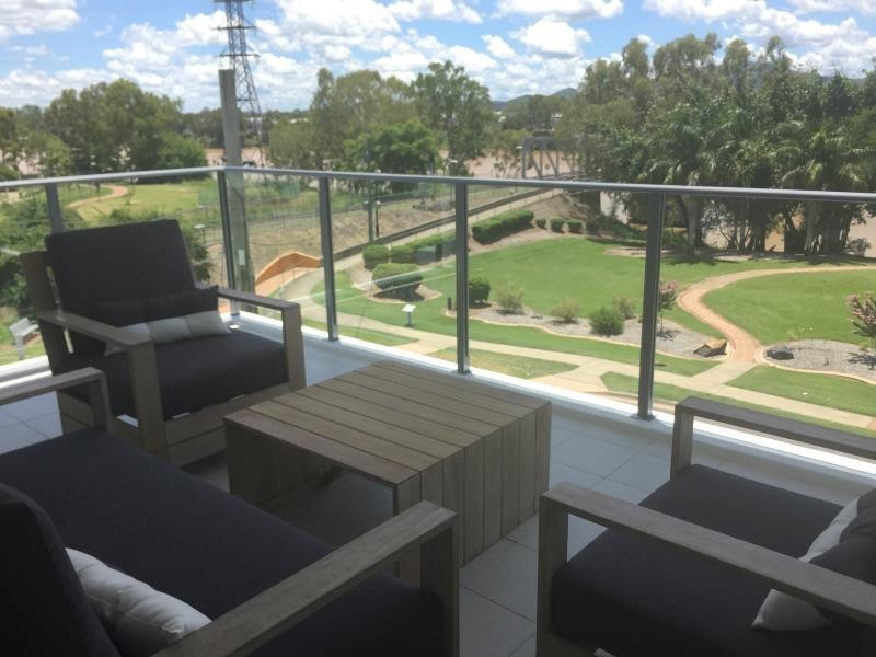 204/2-4 Victoria Parade, Rockhampton City QLD 4700